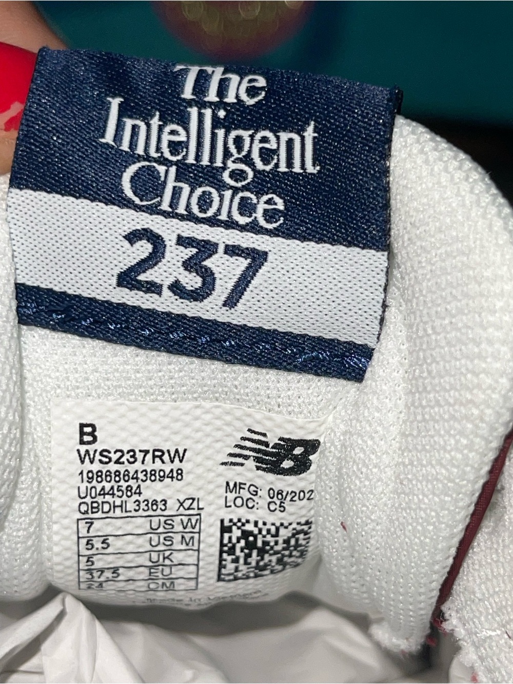 New Balance 237 Unisex Sneaker - Burgundy/White - Picture 12 of 12